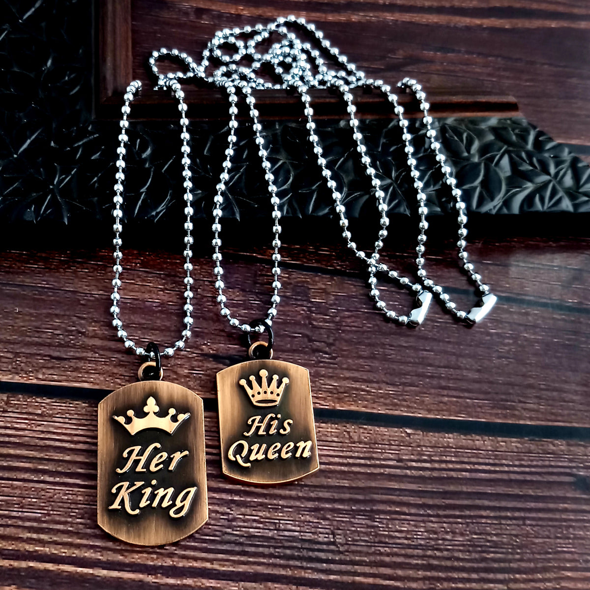 The99Jewel Wooden Style  "Her King And His Queen " Pendant Couple Jewellery Combo