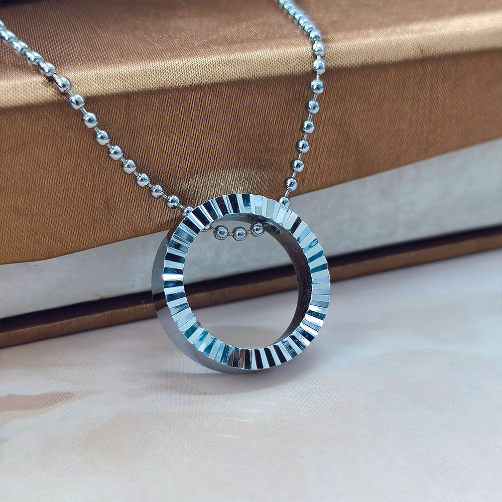 The99Jewel Round Shape Circle Ring Chain Pendant