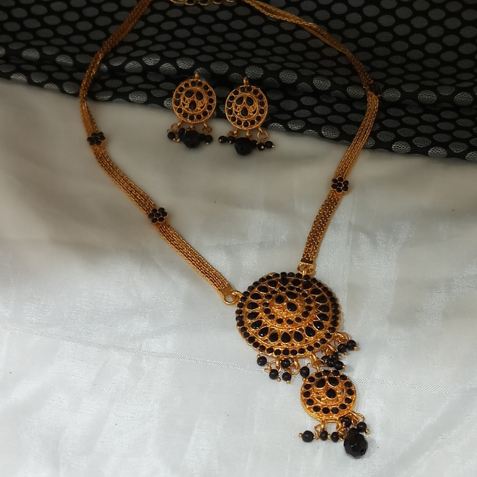 The99Jewel Gold Plated Black Austrian Stone Necklace Set