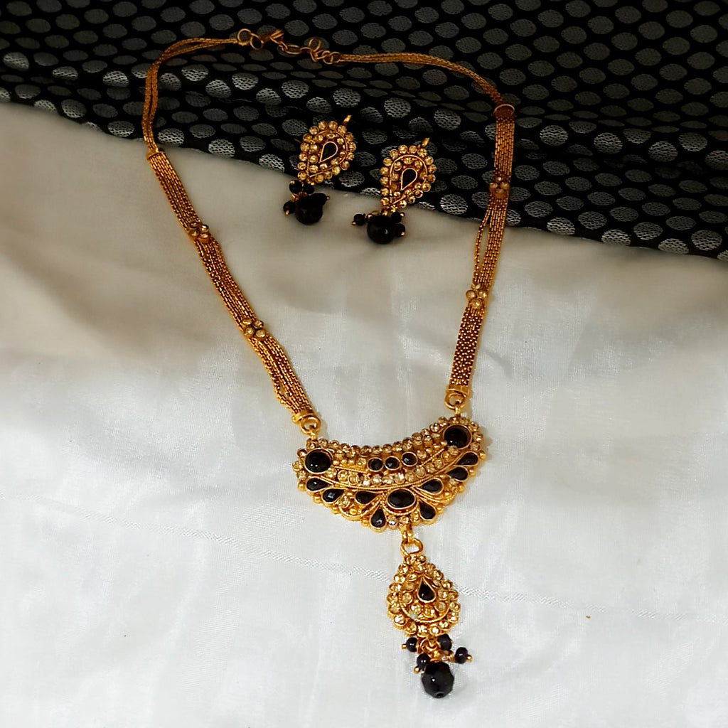 The99Jewel Gold Plated Black Austrian Stone Necklace Set