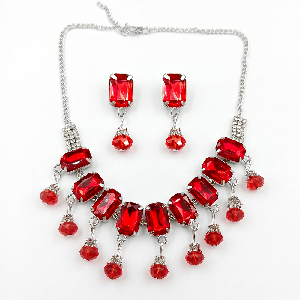 The99Jewel Elegant Rose Gold Plated Crystal Stone & Austrian Stone Necklace Set