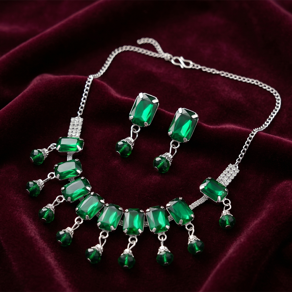 The99Jewel Elegant Rose Gold Plated Crystal Stone & Austrian Stone Necklace Set 