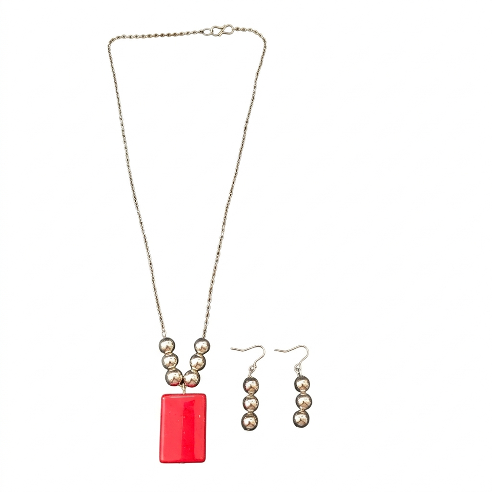 The99Jewel Elegant Pendant Necklace Set with Beaded Detailing & Drop Earrings