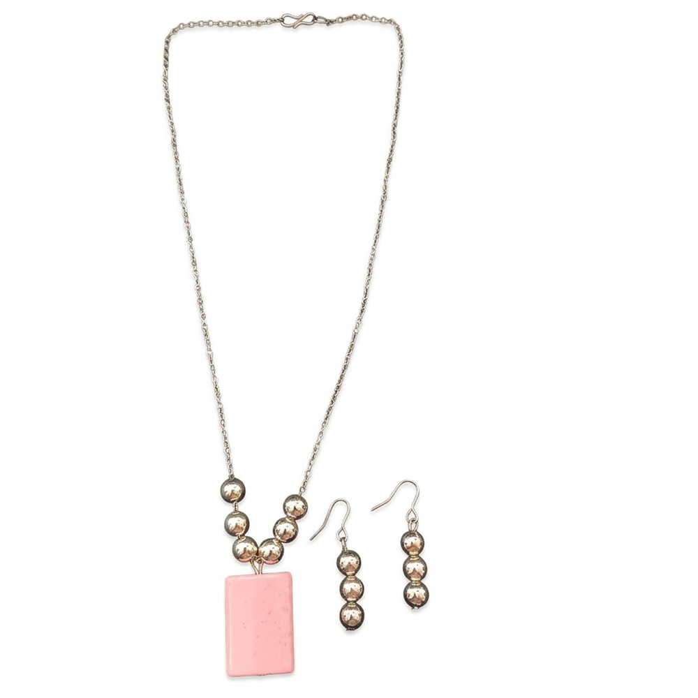 The99Jewel Elegant Pendant Necklace Set with Beaded Detailing & Drop Earrings