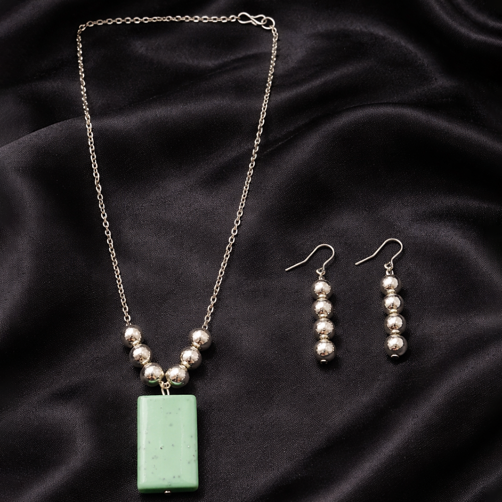 The99Jewel Elegant Pendant Necklace Set with Beaded Detailing & Drop Earrings