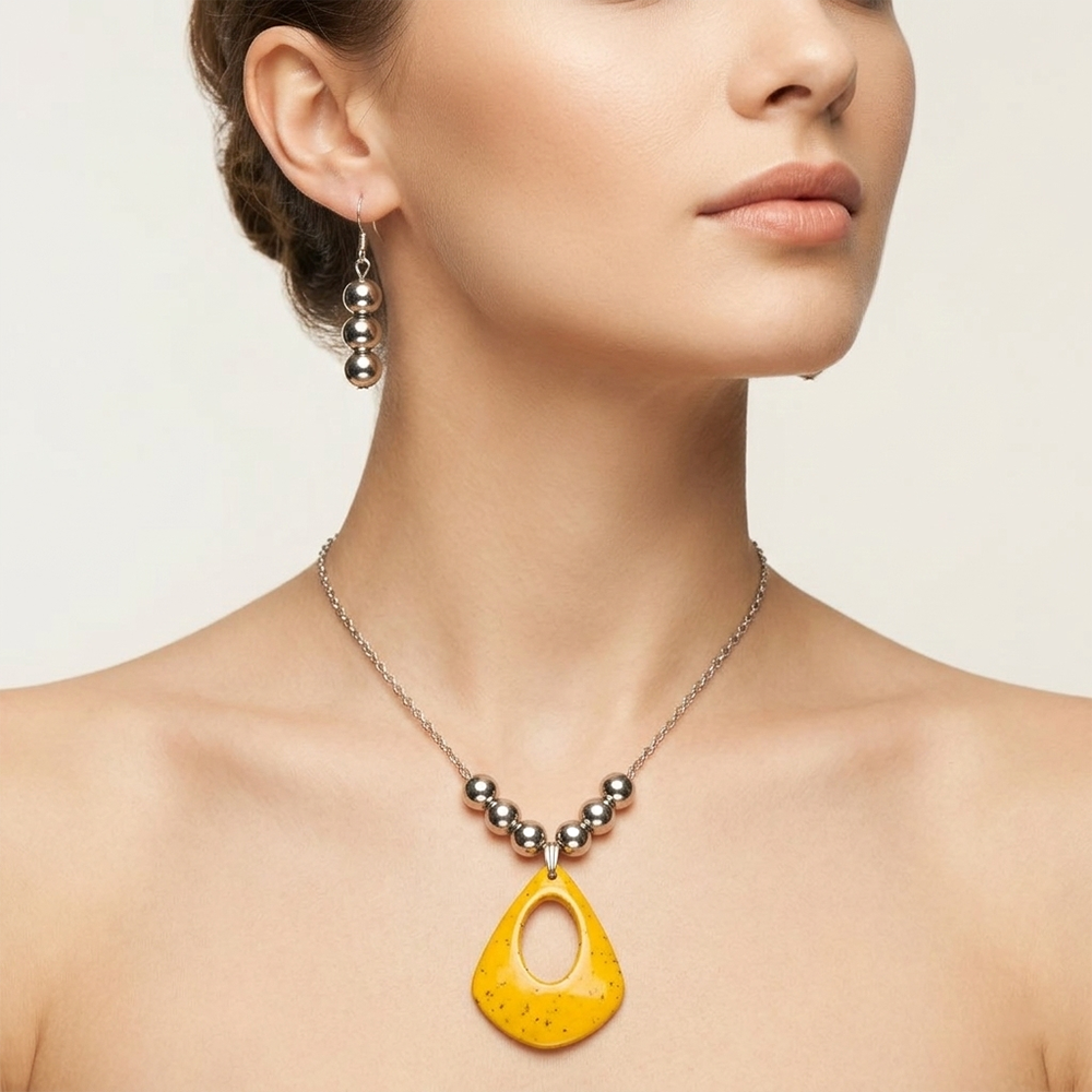 The99Jewel Elegant Pendant Necklace Set with Beaded Detailing & Drop Earrings