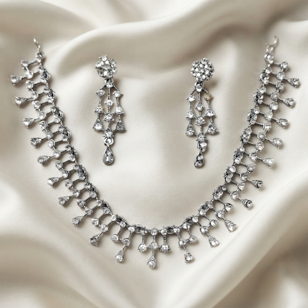 The99Jewel Sparkling Austrian Stone Jewellery Set with Earrings