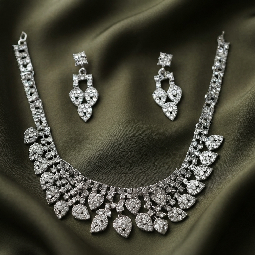 The99Jewel Luxe Austrian Necklace Set with Earrings