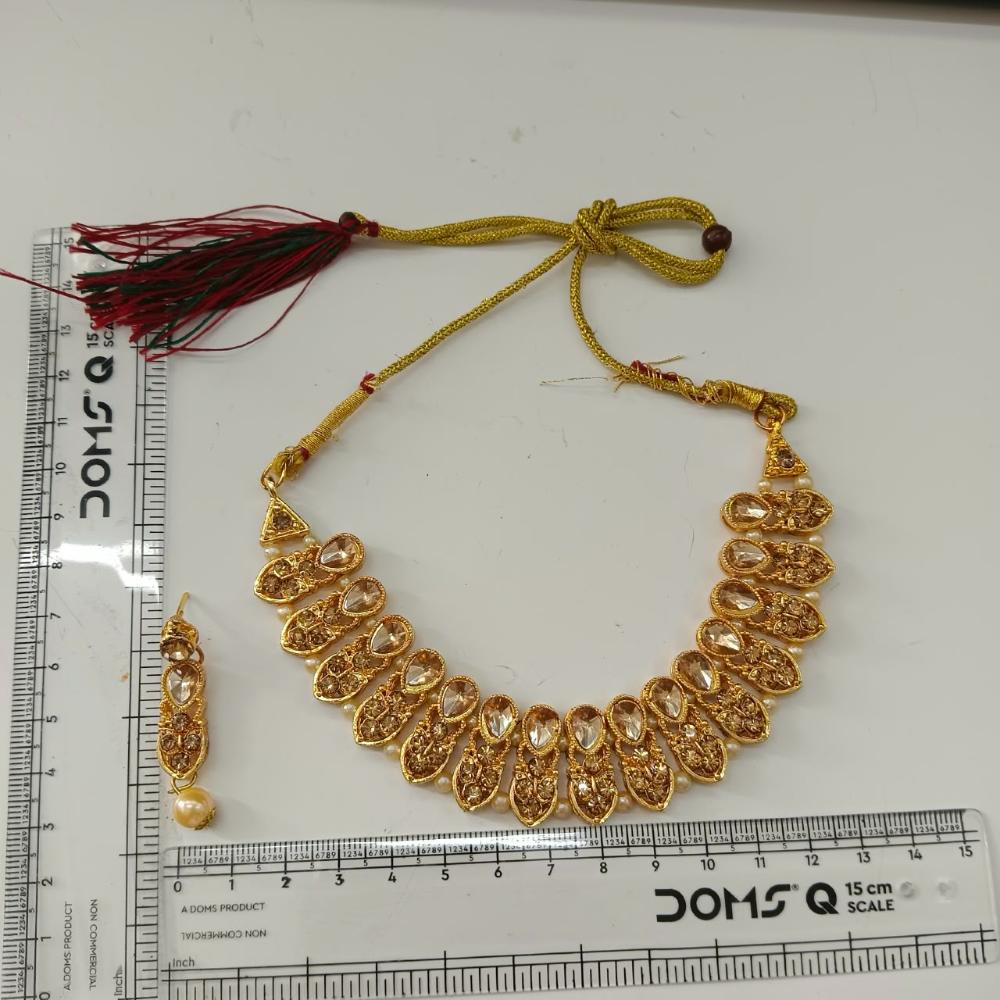 The99Jewel Elegant Pota Stone Austrian Stone & Pearl Necklace Set for Women