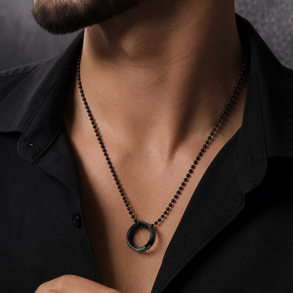 The99Jewel Black Plated "Her King " Ring Chain Pendant For Mens