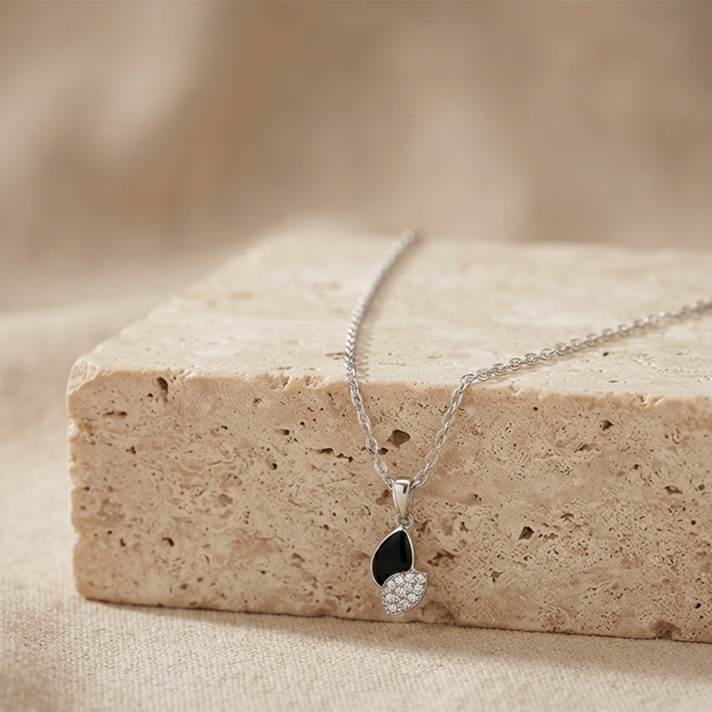 The99Jewel Fashion Silver Plated Austrian Stone Chain Pendant