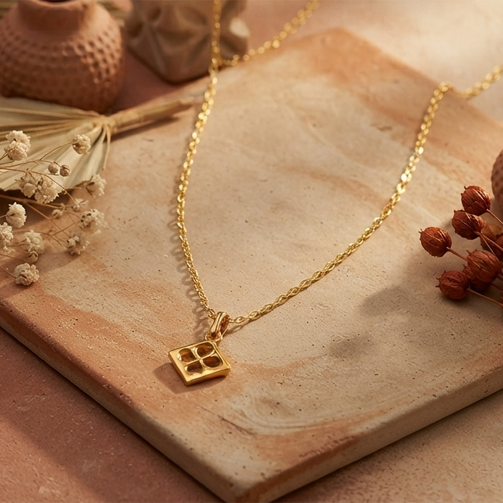 The99Jewel Modern Gold Plated Four Leaf Clover Shape Chain Pendant for Women 