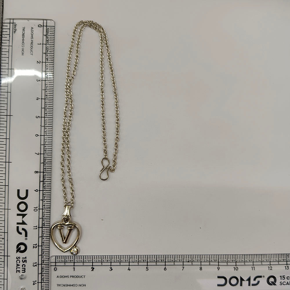 The99Jewel Letter V Initial Chain Pendant with Heart for Men & Women