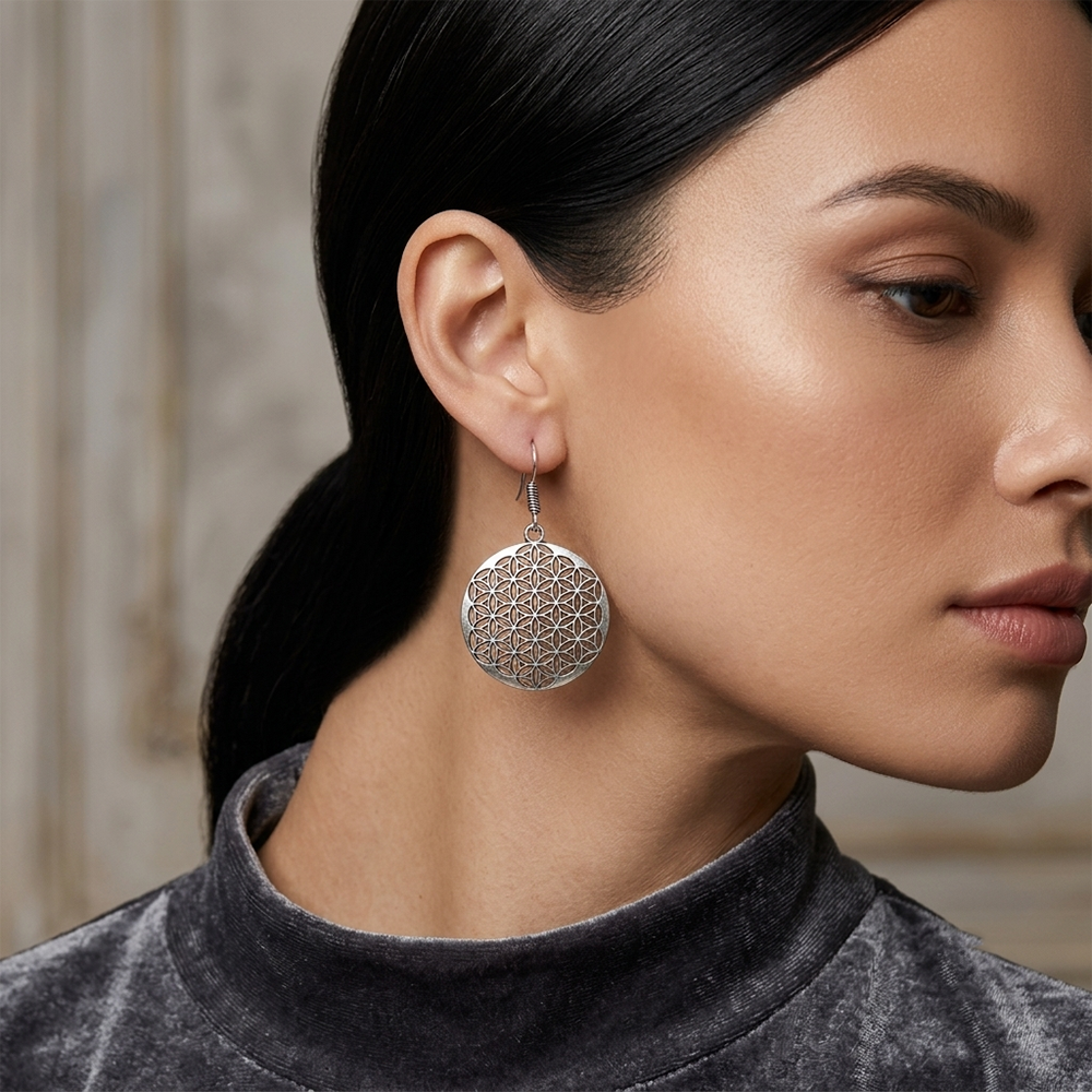 The99Jewel Oxidised Floral Geometry Round Earrings