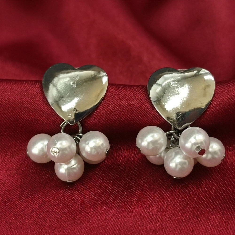 The99Jewel Chic Heart Stud Earrings with Pearl Drops
