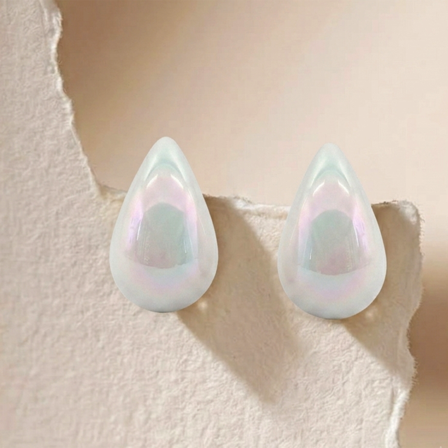 The99Jewel Glossy Teardrop Stud Earrings for Women