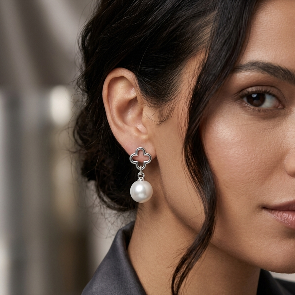 The99Jewel  Eye-Catching  Silver  Plated Pearl Stud Earrings 