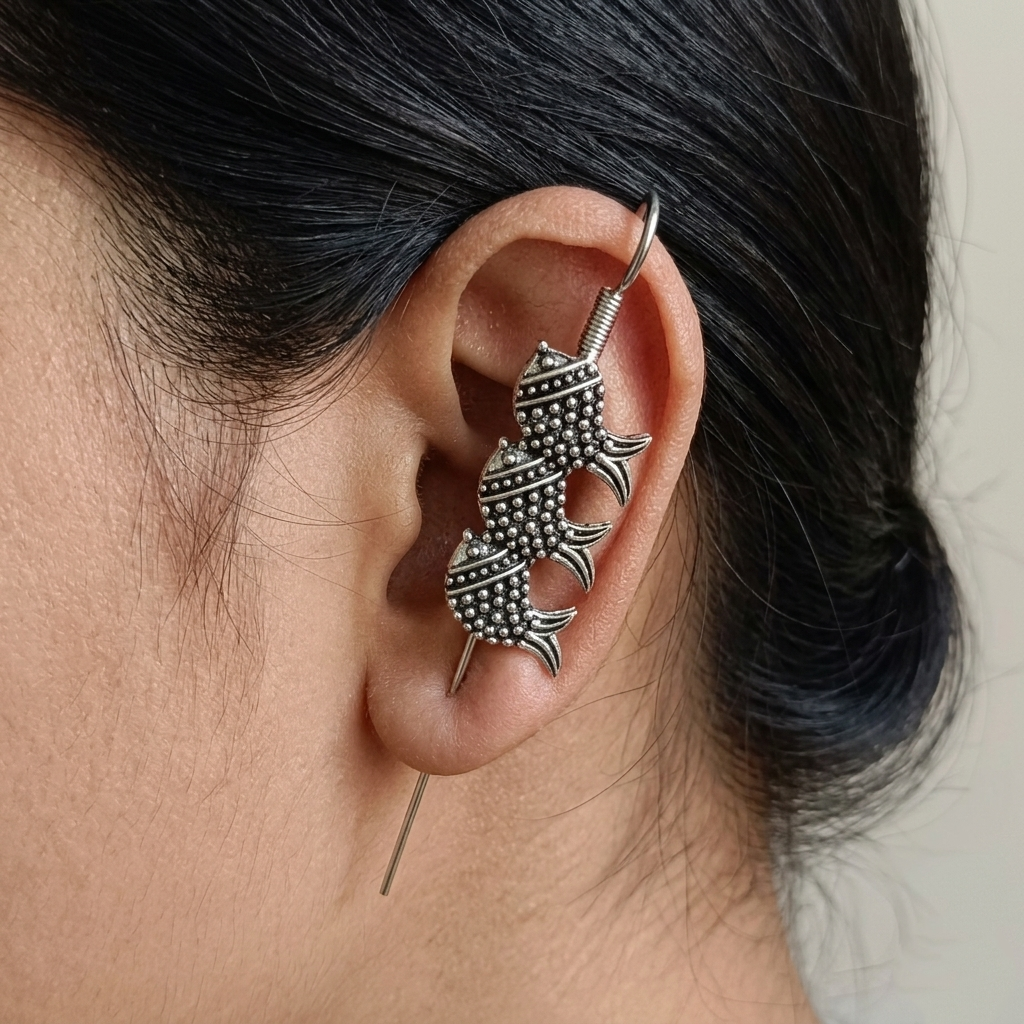 The99Jewel Oxidised Plated Fish Earcuff