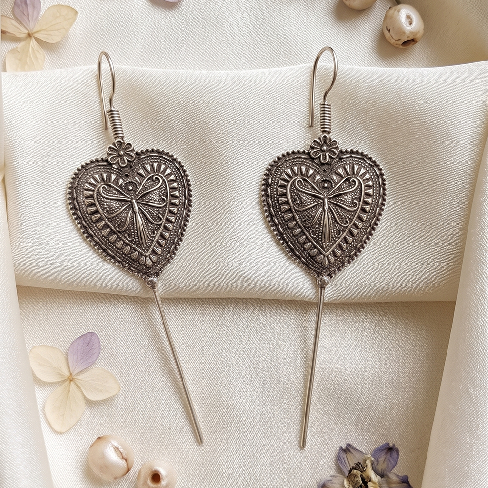 The99Jewel Oxidised Plated Heart Earcuff