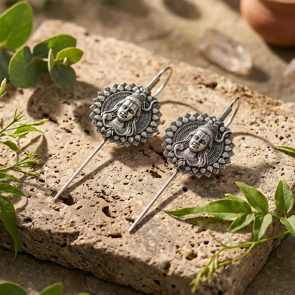 The99Jewel Oxidised Plated Shiv Earcuff