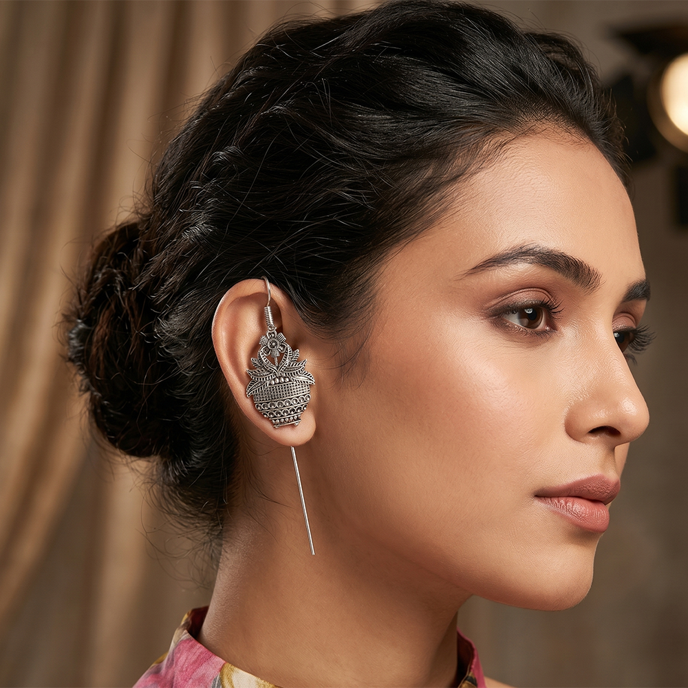 The99Jewel Oxidised Plated Kalash Earcuff