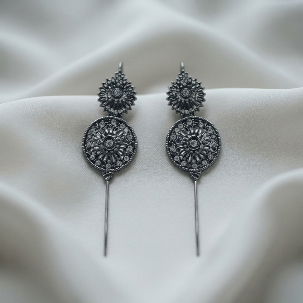The99Jewel Oxidised Plated Round Ear cuff