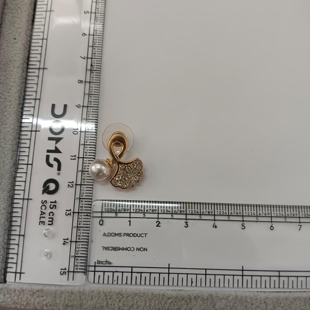 The99Jewel Gold Plated Leaf Shape Austrian Stone & Pearl Stud Earrings for Women