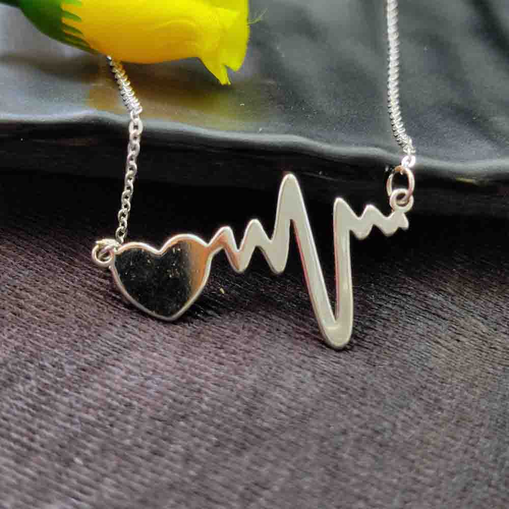 The99Jewel Heart Beat Shape Chain Pendant