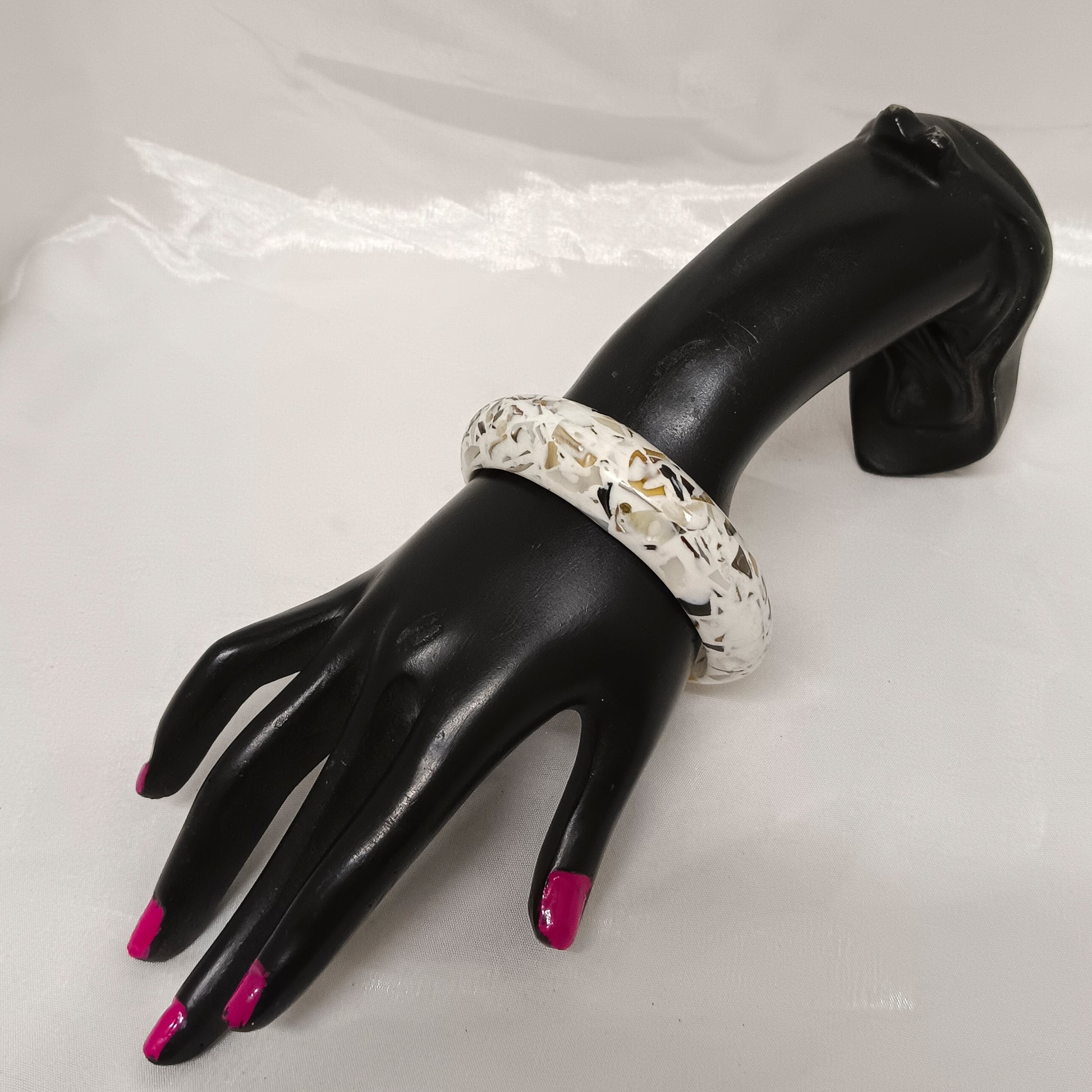 The99Jewel Black & White Color Marble Design Acrylic Kada