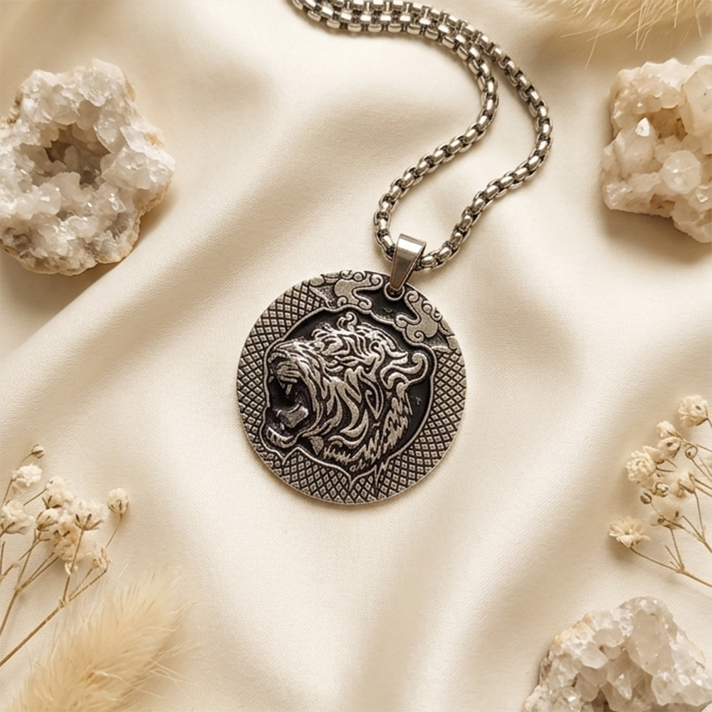 The99Jewel Roaring Tiger Pendant Necklace for Men