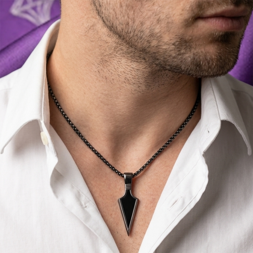 The99Jewel Black Arrow Pendant With Chain