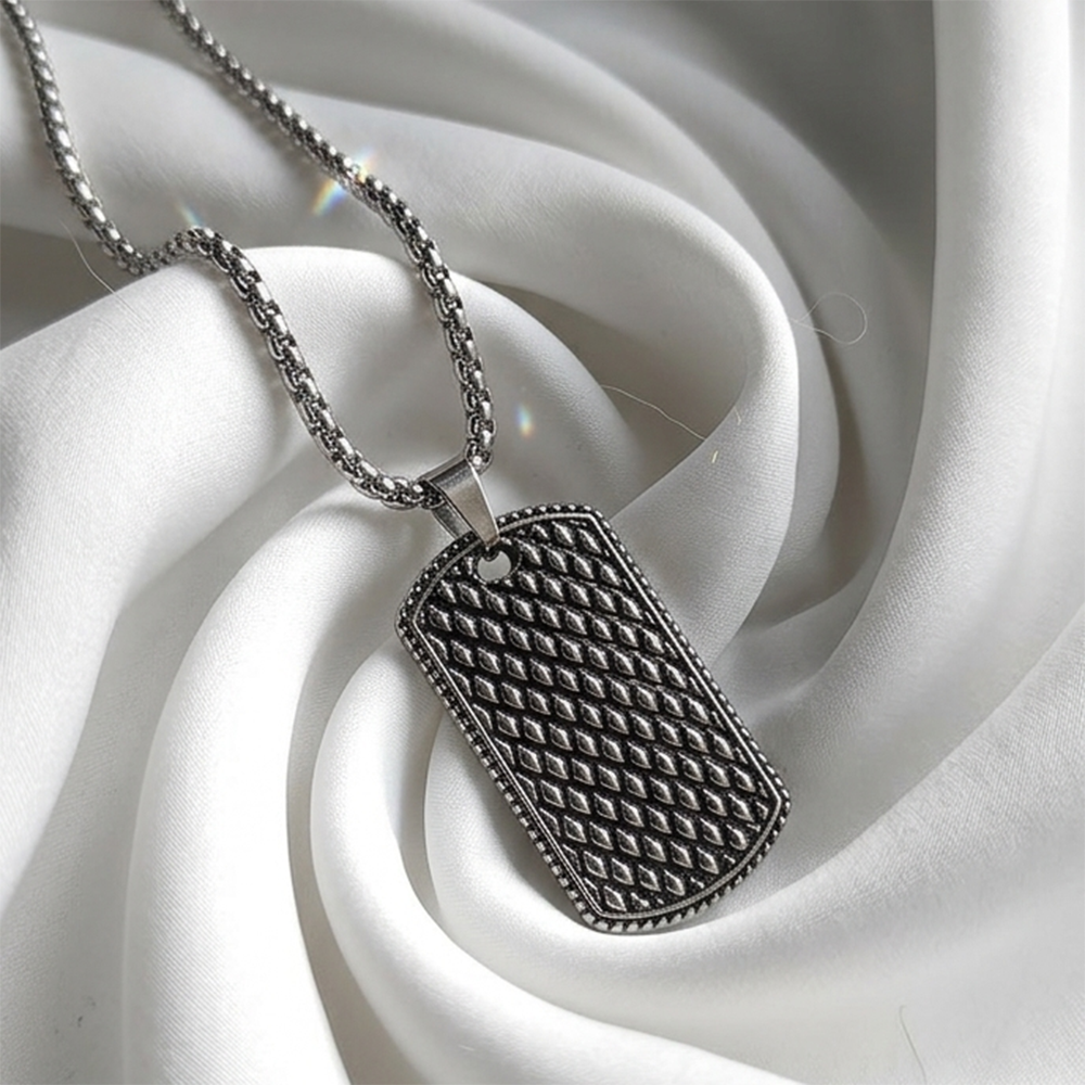 The99Jewel Silver Plated Pendant With Chain