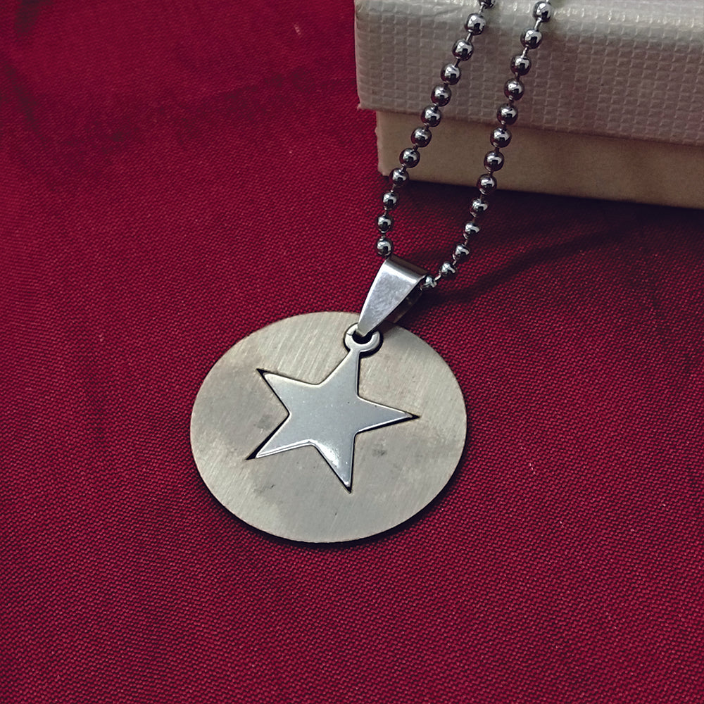 The99Jewel Star Chain Pendant For Men