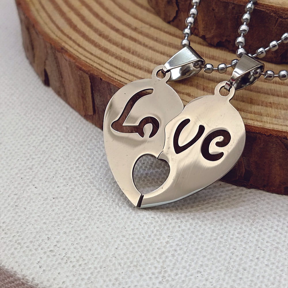 The99Jewel Heart Shape " Love"Chain Pendant- 1404881