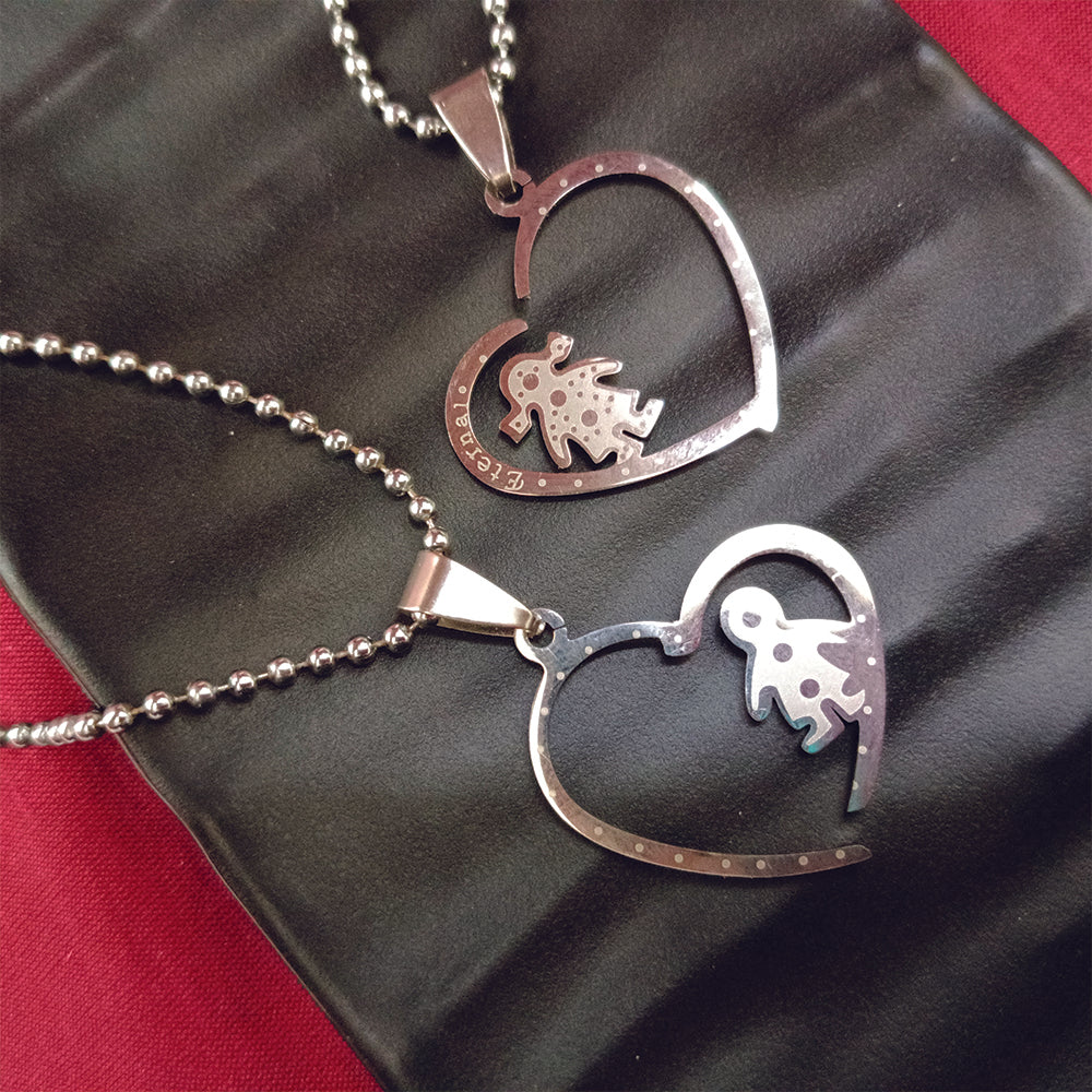 The99Jewel Heart Shape " Love " Couple Chain Pendant- 1404885