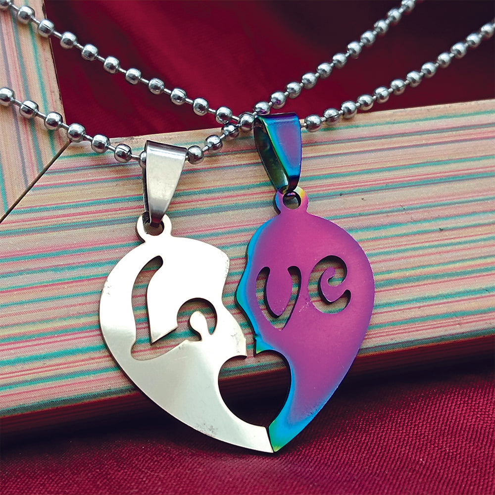 The99Jewel Heart Shape " LOVE " Couple Chain Pendant- 1404893