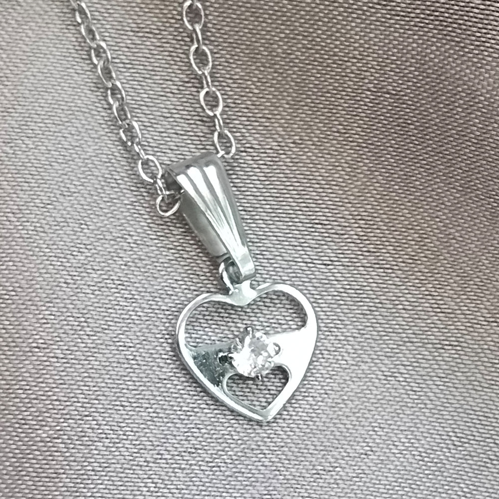 The99Jewel Heart Shaped  Chain Pendant