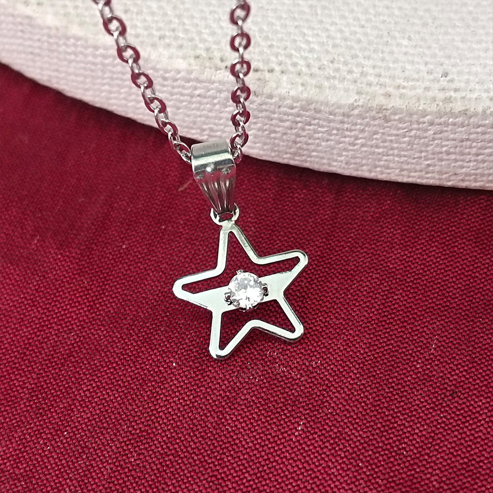 The99Jewel Star Shaped  Chain Pendant