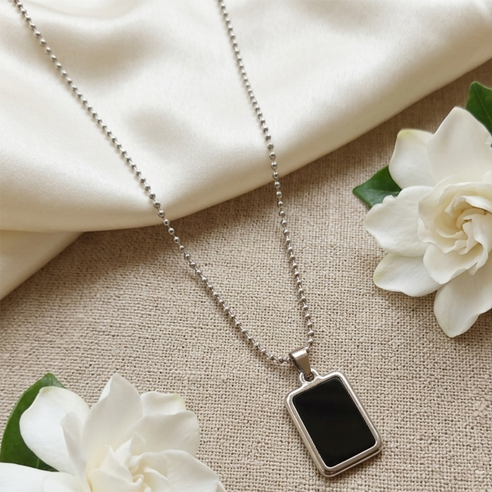 The99Jewel Silver Plated Black Onyx Rectangular BarPendant Necklace For Men