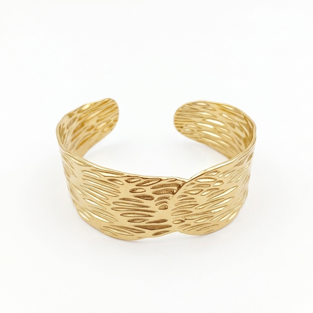 The99Jewel Gold Plated Elegant Textured Cuff Kada