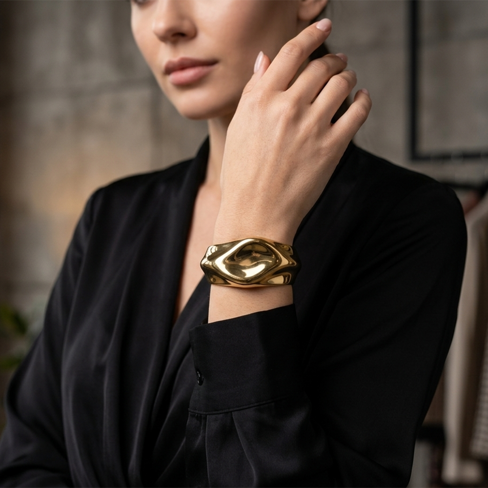 The99Jewel Stylish Gold Finish Kada Bracelet Trendy Fashion Accessory for Women