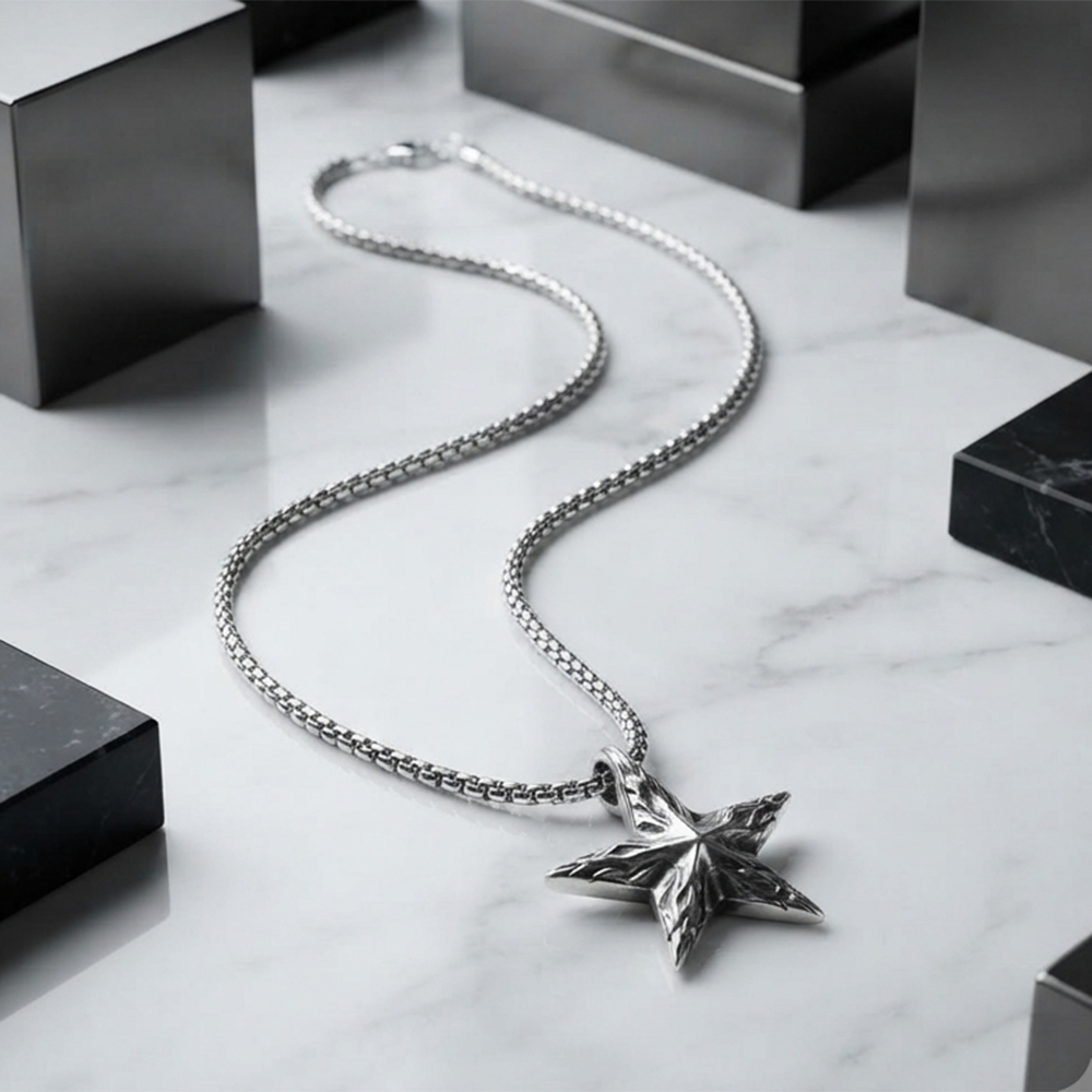 The99Jewel Statement Vintage star pendant Chain Pendant for Men