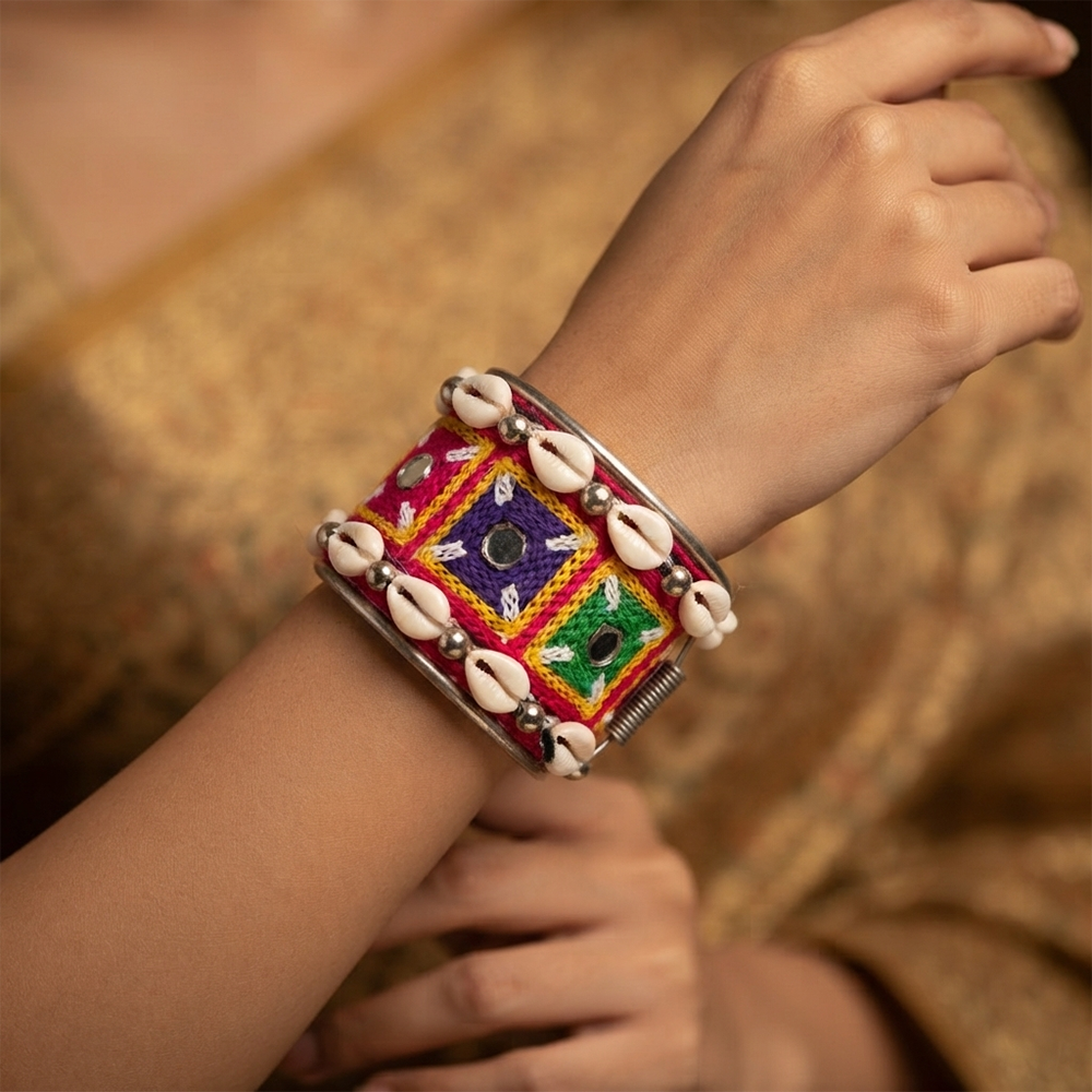 The99Jewel Navratri Shell Bracelet Kada with Ghungroo Traditional Jewellery for Women