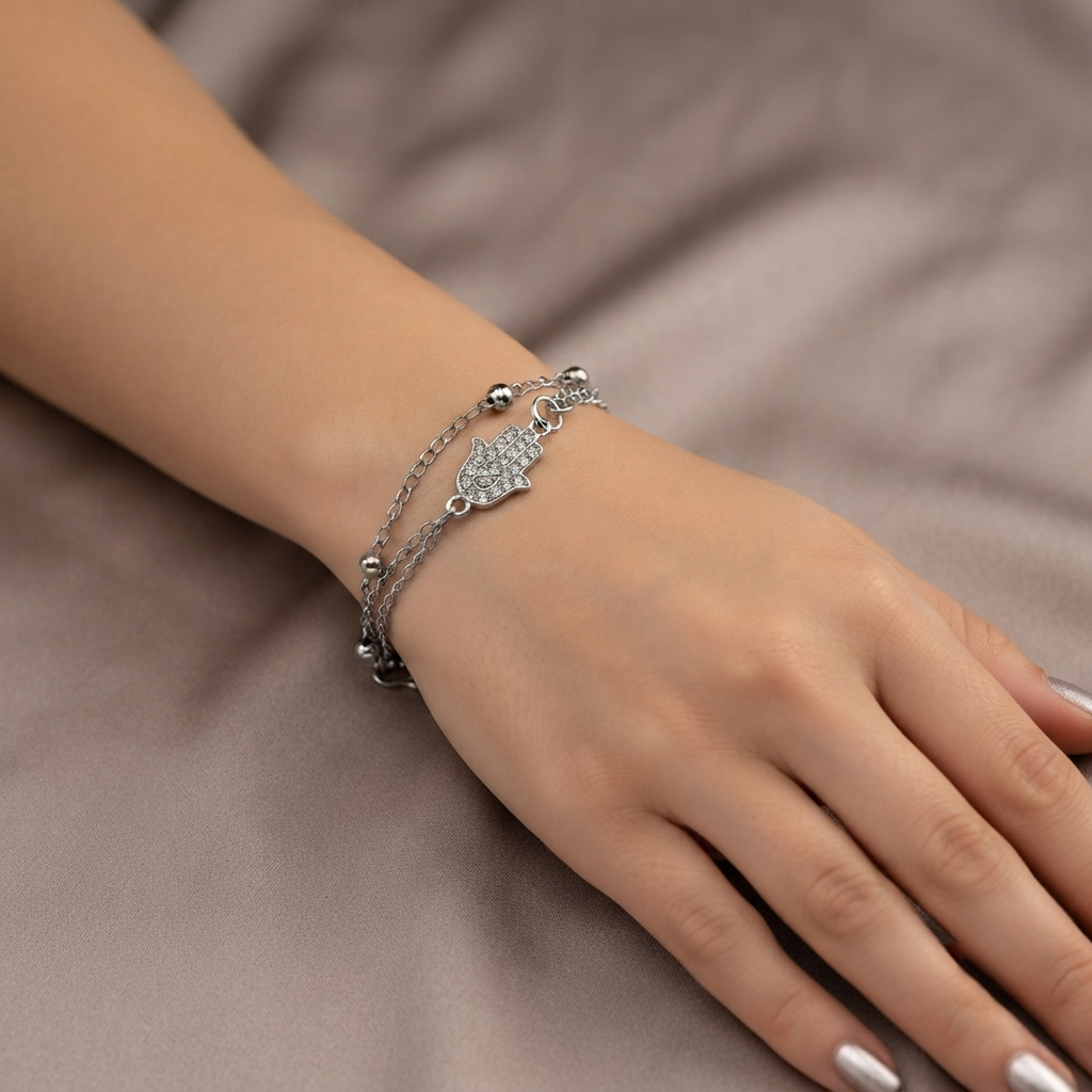 The99Jewel Graceful Silver Plated Austrian Stone Adjustable Bracelet with Swans Shape Charm