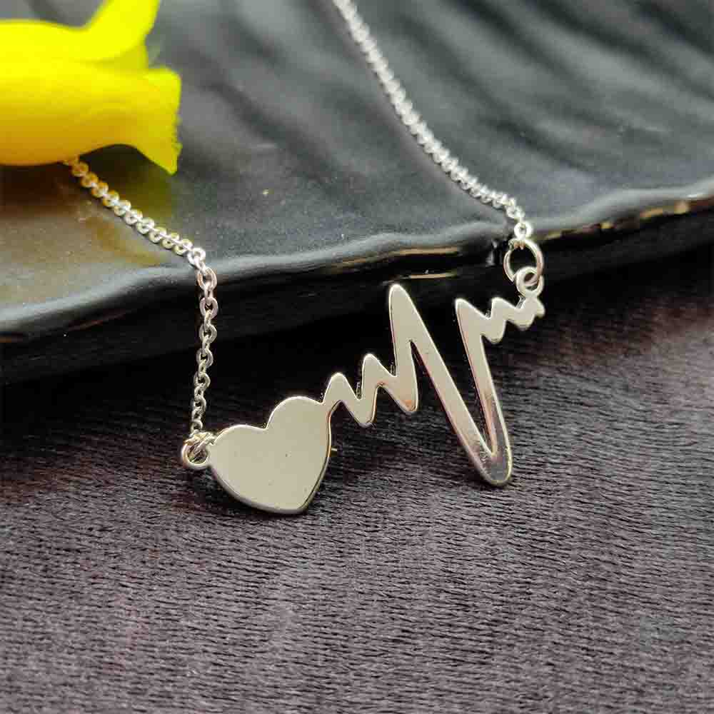 The99Jewel Heart Beat Shape Chain Pendant