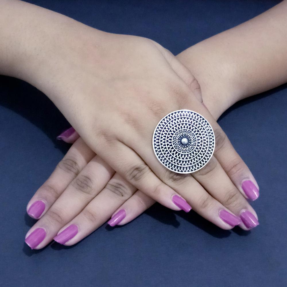 The99Jewel adjustable finger ring