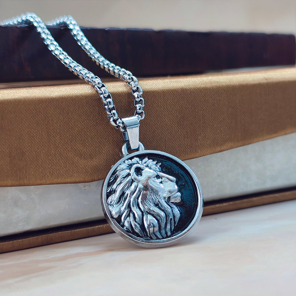 The99Jewel Silver Tiger Shape Chain Necklace