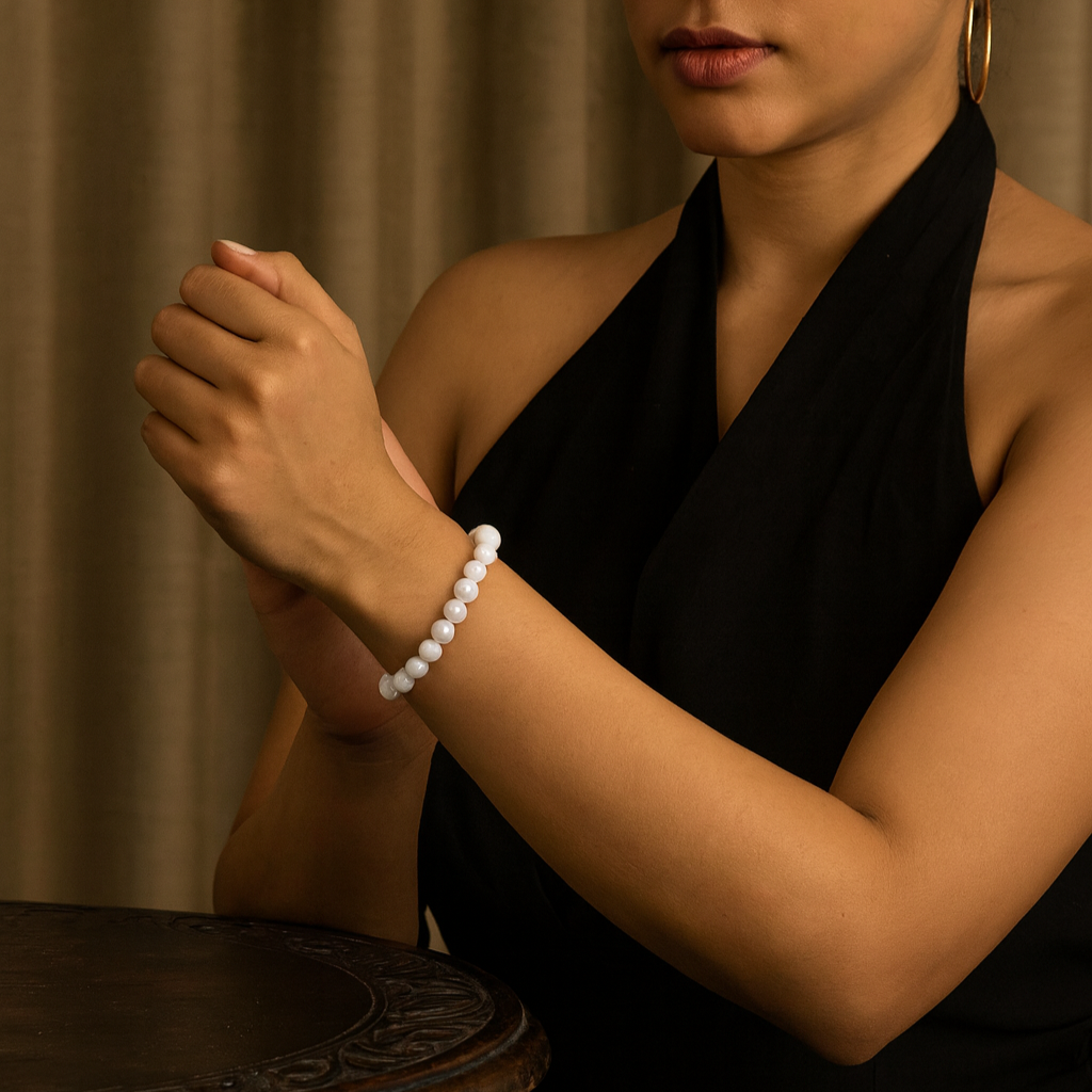 The99Jewel White Glass Beads Bracelet - 1405115