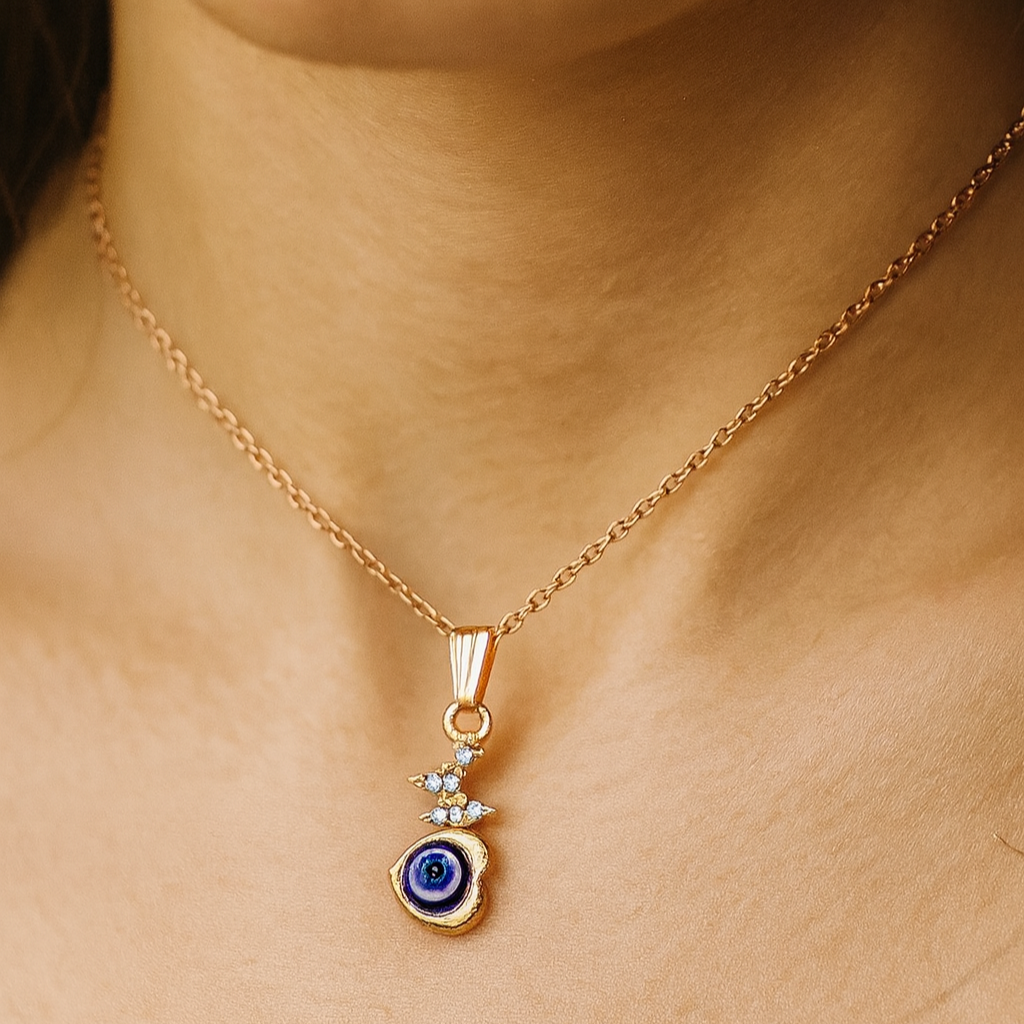 The99Jewel Heart Shaped Evil Eye Chain Pendant - 1405010