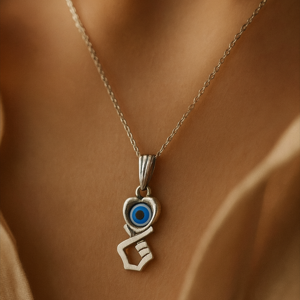 The99Jewel Heart  And Hand Shaped Evil Eye Chain Pendant - 1405018